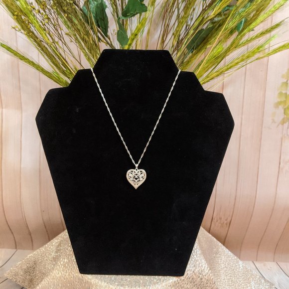 Jewelry - Filigree Heart Pendant